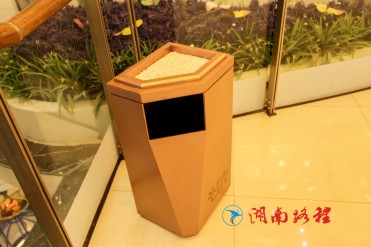 商場標(biāo)識